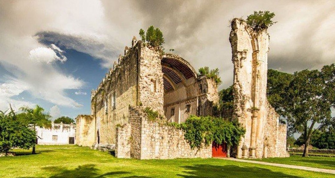 Esta Iglesia que parece Post-Apocalíptica está a 1 hora de Valladolid