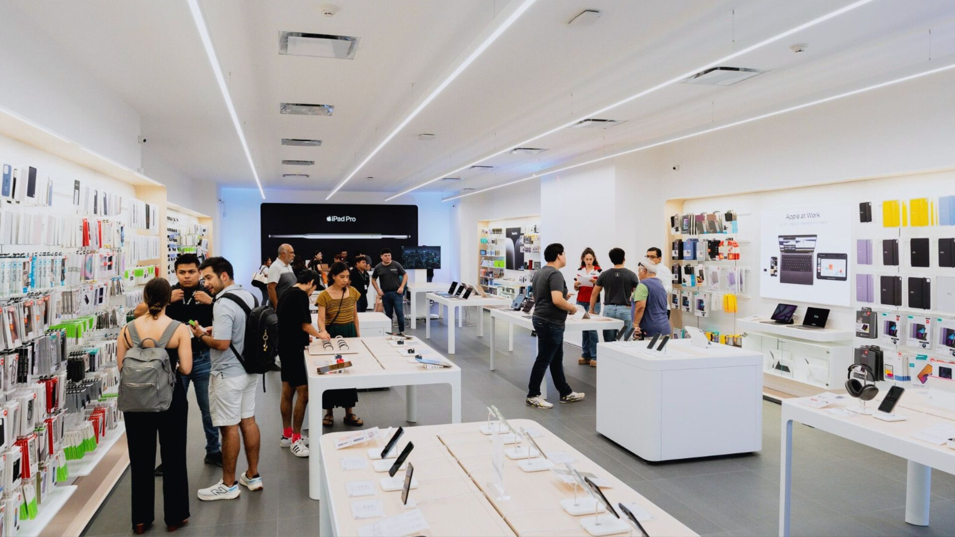 MacStore La Isla Mérida reabre con nueva imagen y experiencia Apple personalizada