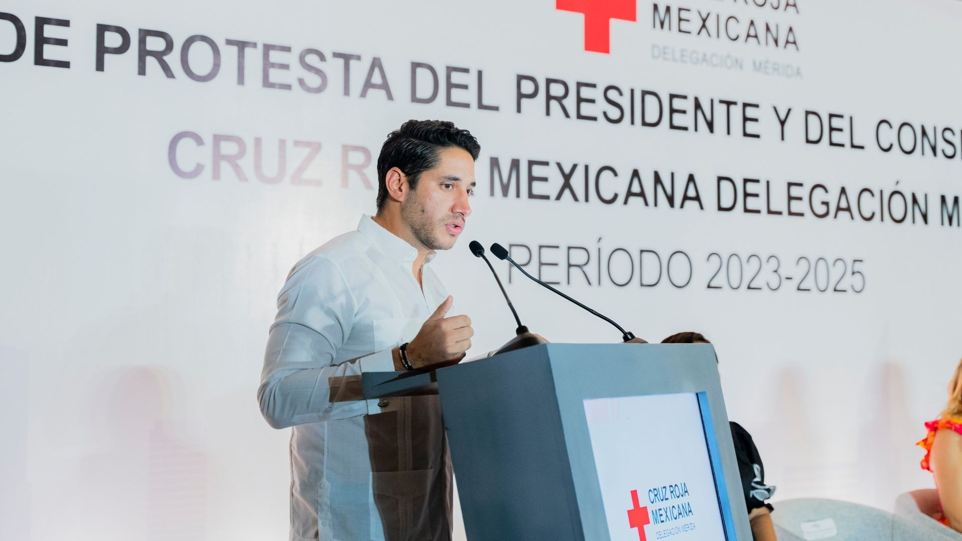 Mario Molina Esquivel se convierte en el nuevo presidente de la Cruz Roja Mérida