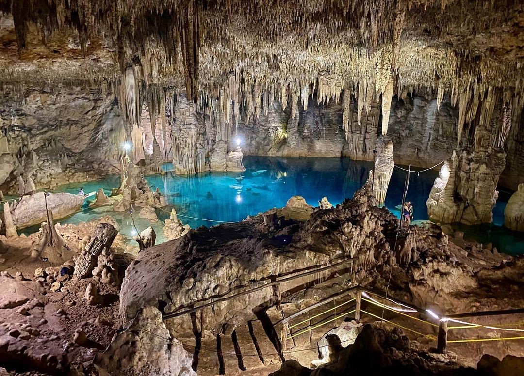 ¡No es una película!, Así es por dentro el irreal y descomunal Cenote Choj Ha en Yucatán