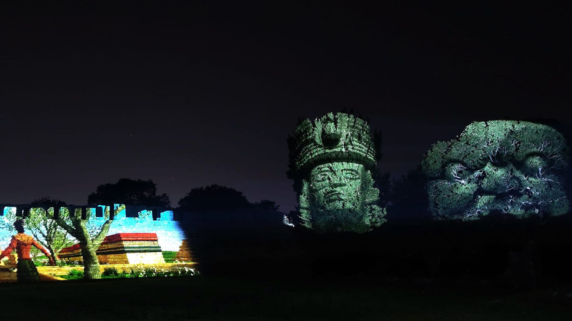 Pasos de Luz: Transformando Dzibilchaltún en una experiencia audiovisual nocturna